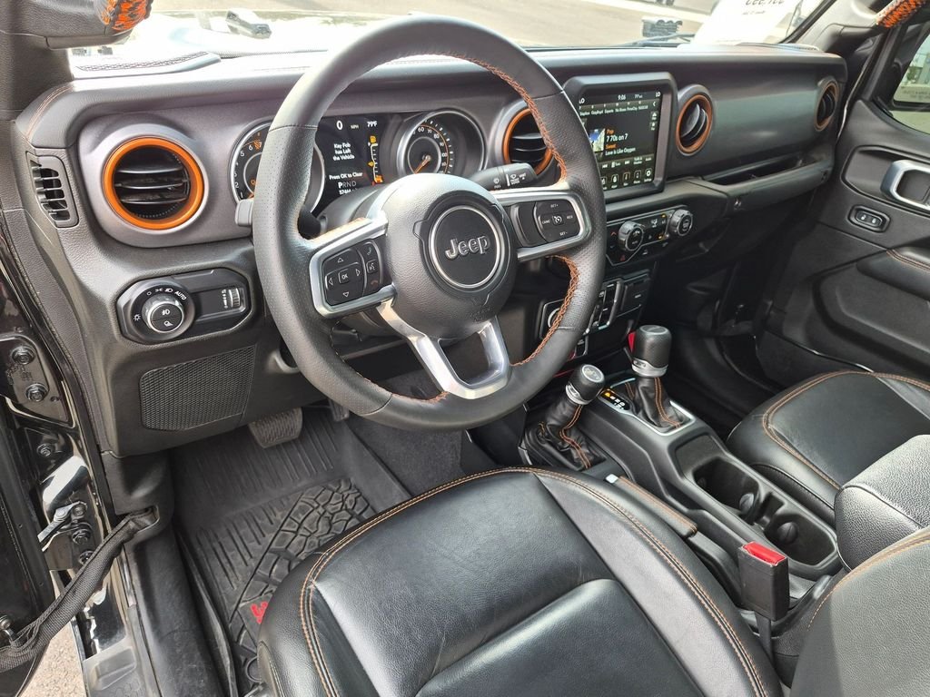Certified Used 2023 Black Clearcoat Jeep Mojave image 10