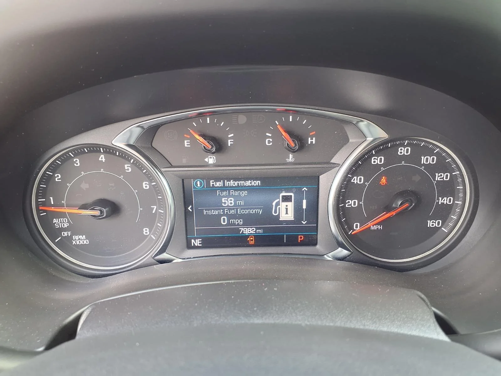 Used 2024 Summit White GMC SLE image 17