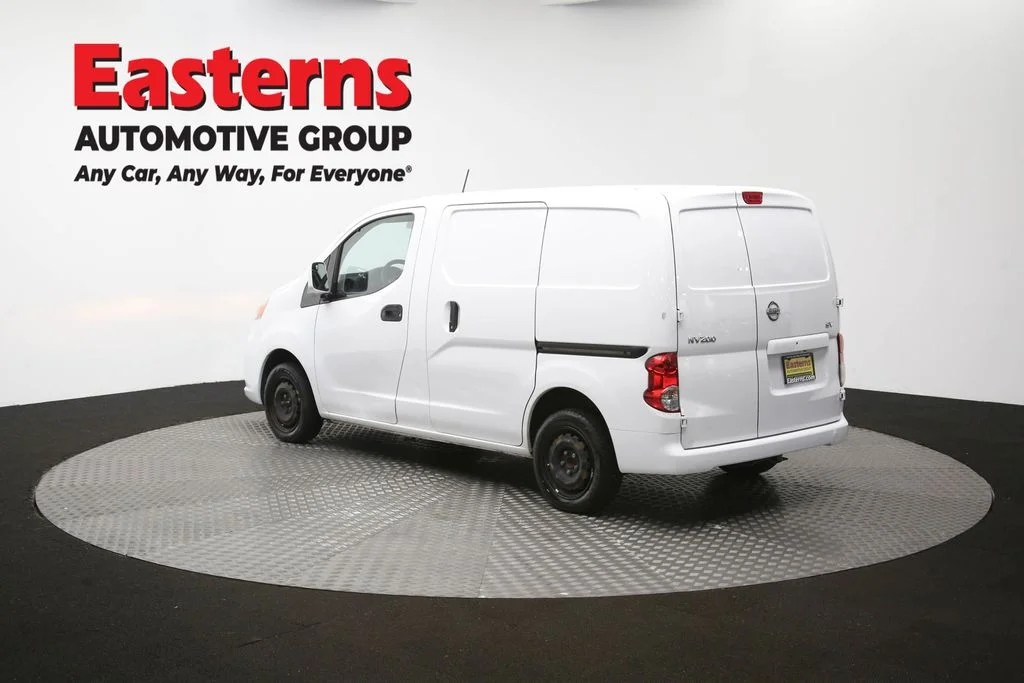 Used 2020 White Nissan SV image 63
