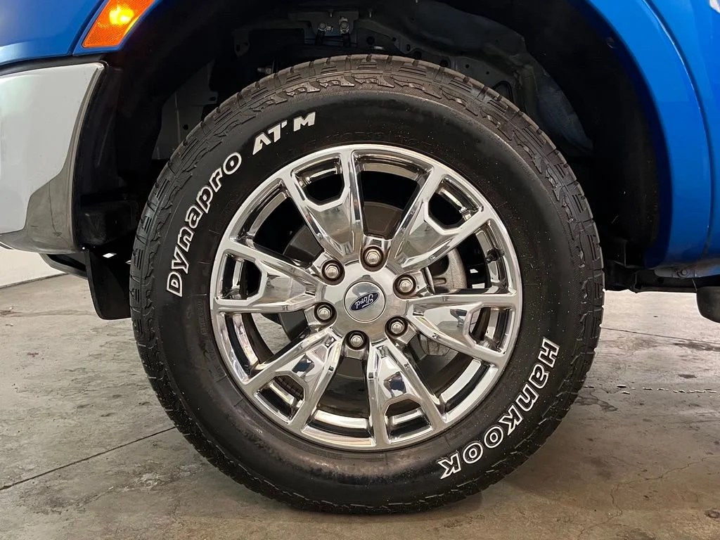 Used 2021 Blue Ford Lariat image 14