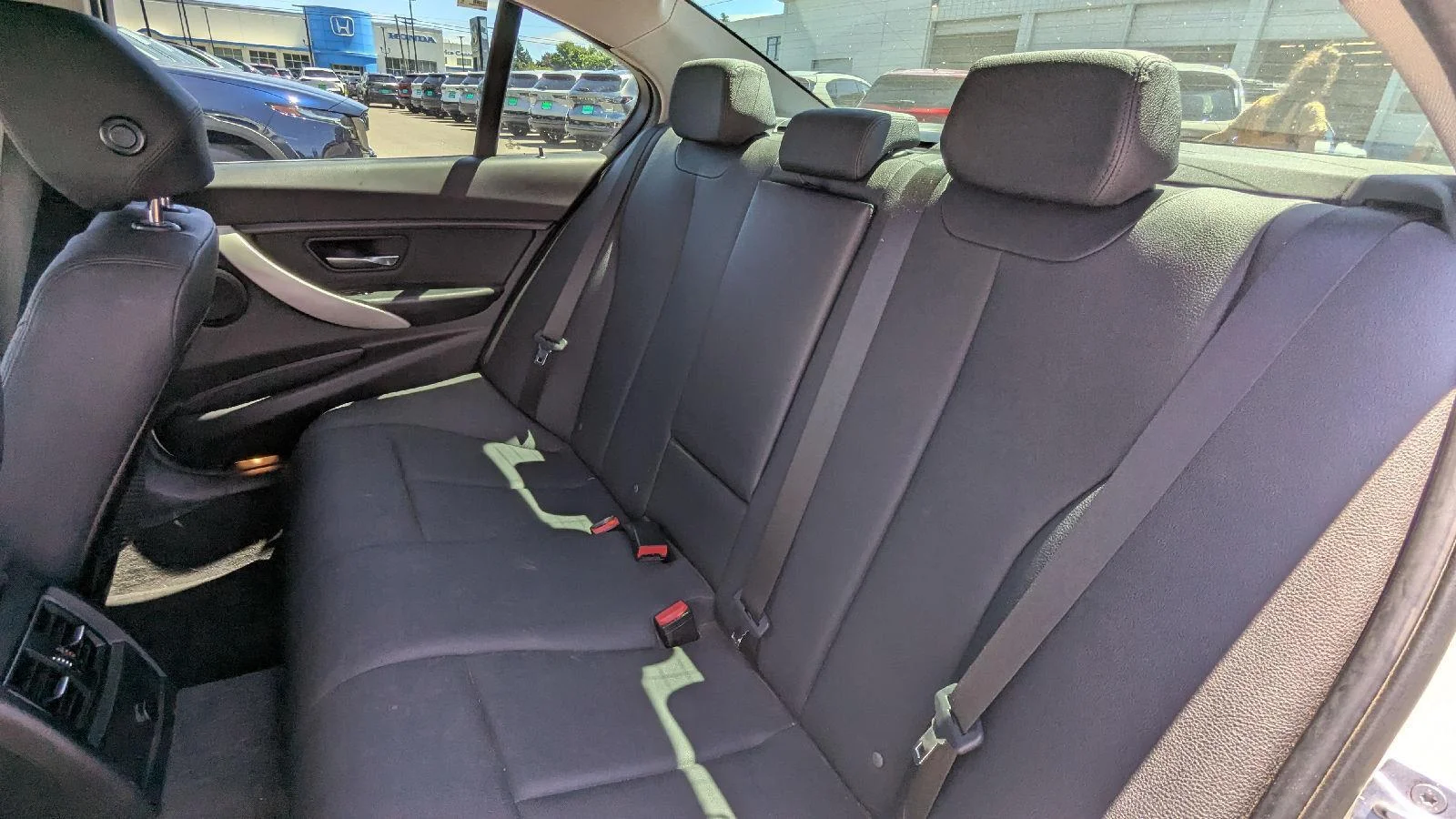 2018 BMW 3 Series 320i - Photo 13