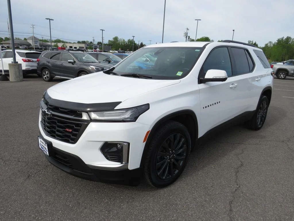 Used 2023 Summit White Chevrolet RS image 12