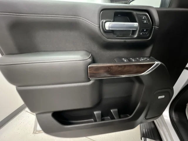 Used 2020 Silver GMC SLT image 24
