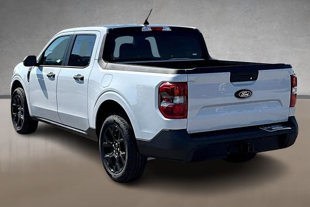 New 2025 Space White Metallic Ford XLT image 3