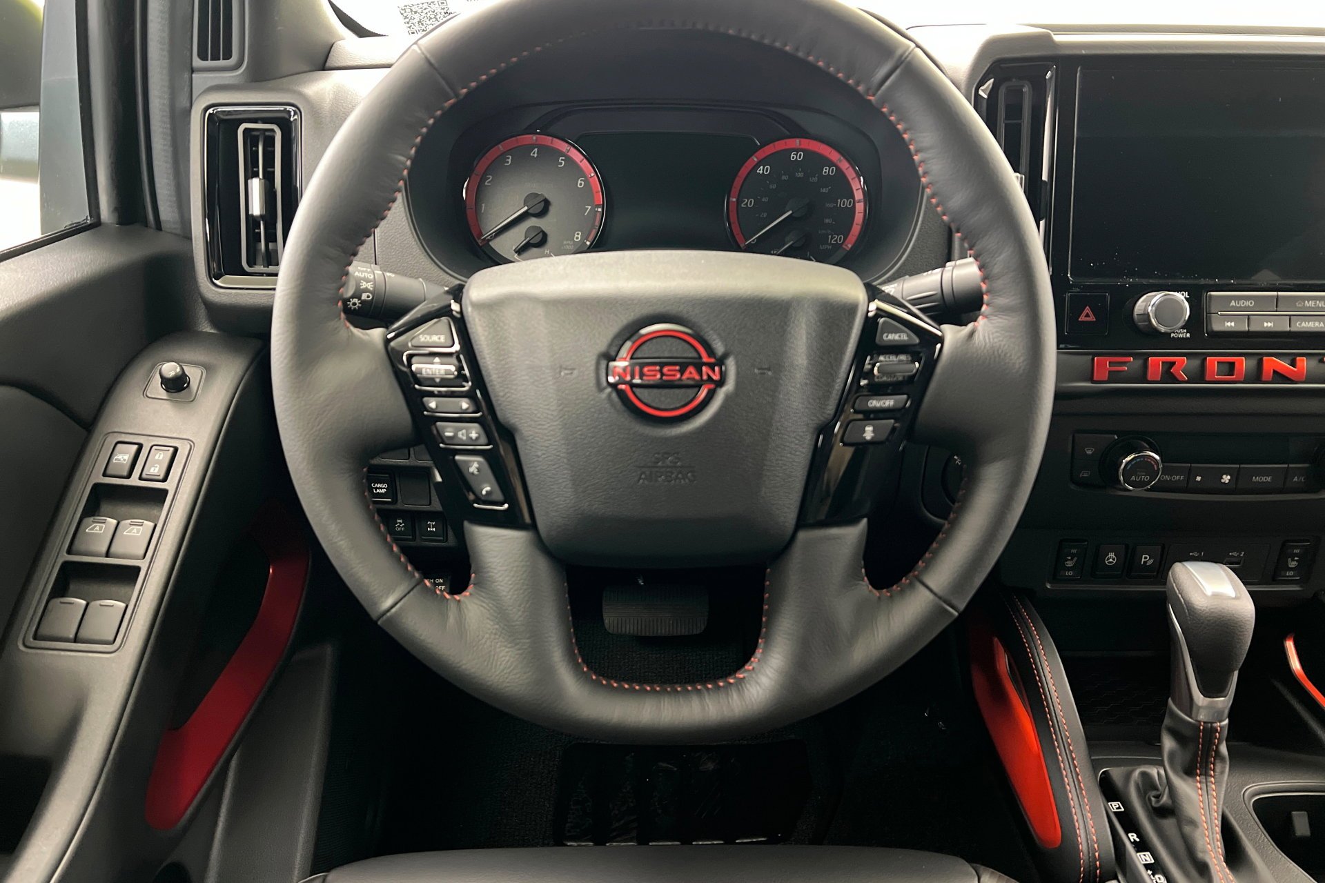 2026 Nissan Frontier PRO-4X - Photo 13