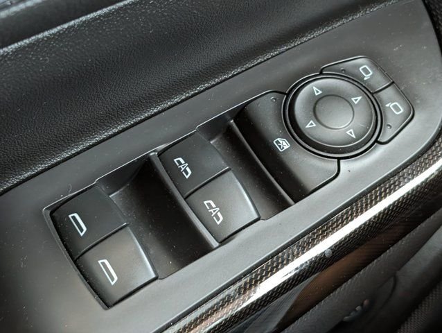 Used 2021 White GMC AT4 image 22