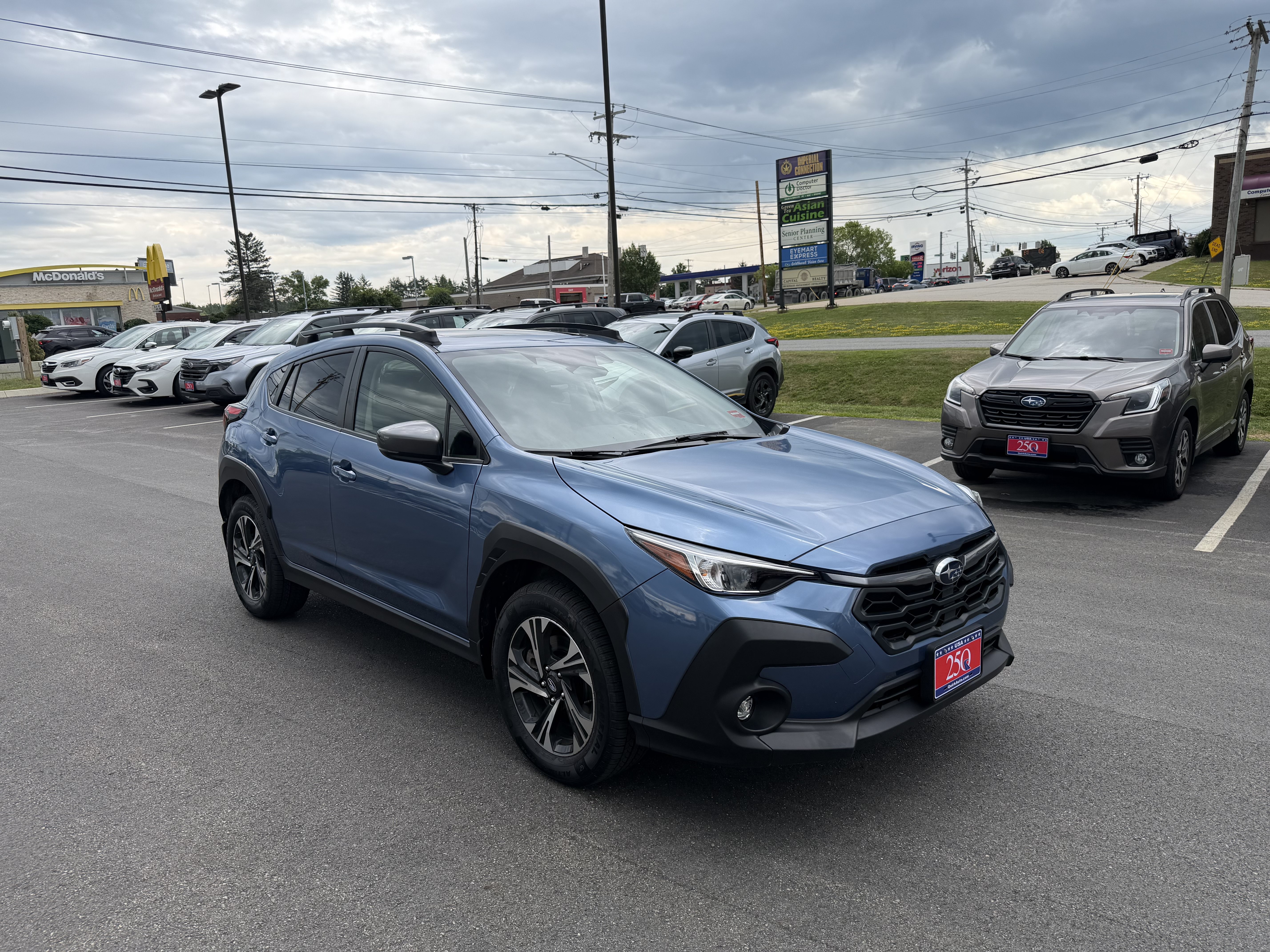 Used 2024 Horizon Blue Pearl Subaru Premium image 7