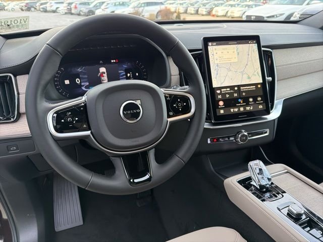 2026 Volvo XC90 Plus - Photo 14