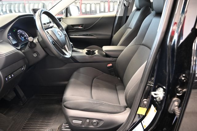 2022 Toyota Venza LE - Photo 10