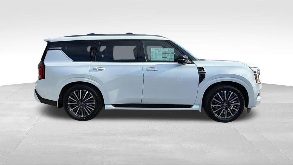 New 2026 Everest White TriCoat Nissan Platinum Reserve image 9