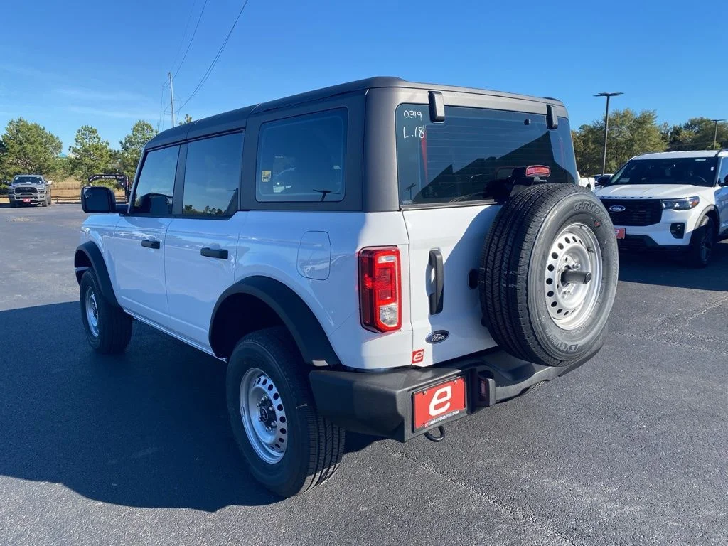 2025 Ford Bronco 4-Door Base - Photo 6