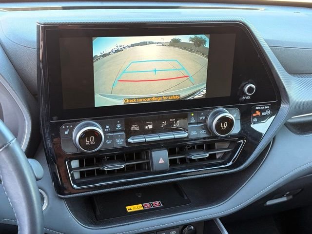 Used 2025 Cement Toyota XSE image 15