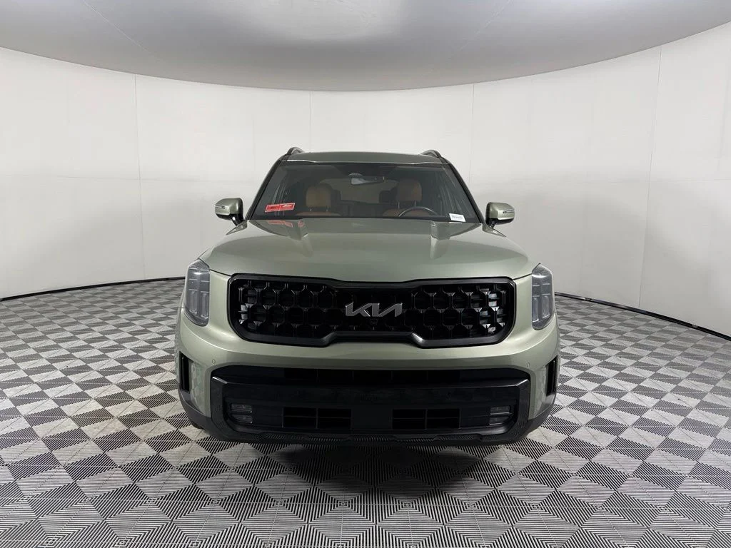 Used 2024 Green Kia SX X-Line image 2