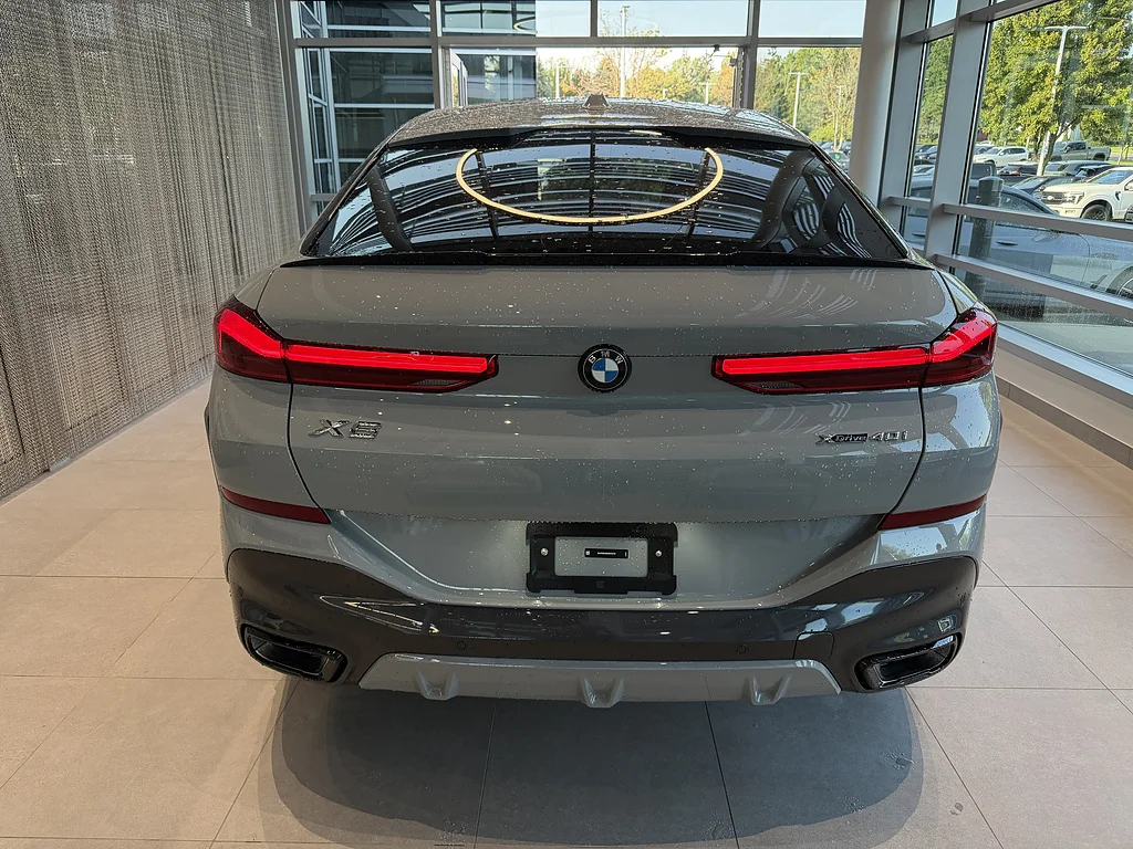 New 2027 Brooklyn Grey Metallic BMW xDrive40i image 5