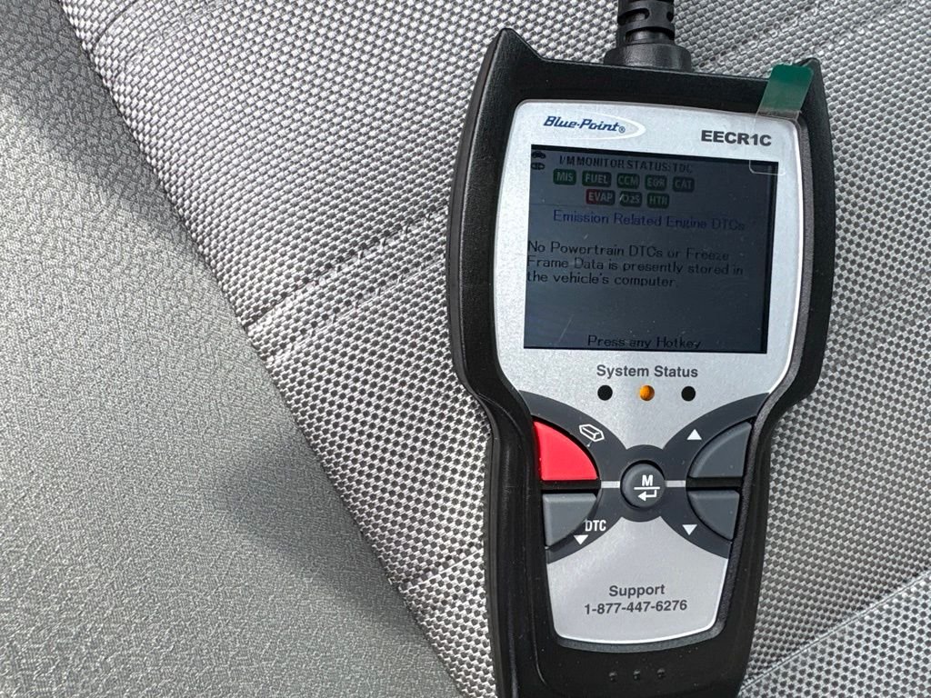 Used 2018 Red Honda EX image 17