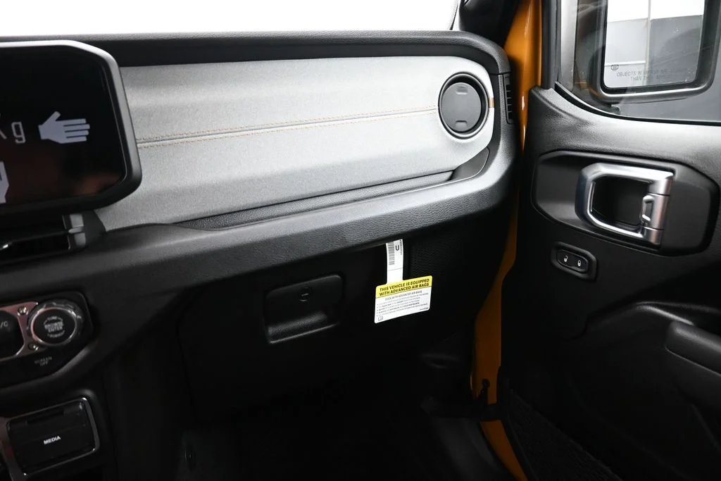 New 2026 Goldilocks Exterior Paint Jeep Sport S image 17