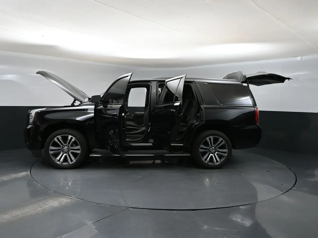 Used 2019 Black GMC Denali image 45