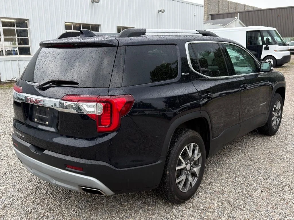 Used 2022 Blue GMC SLE image 9