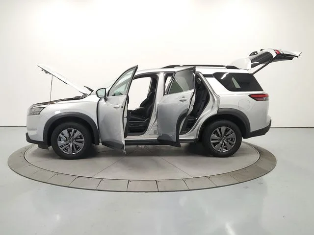 Used 2025 Silver Nissan SV image 12