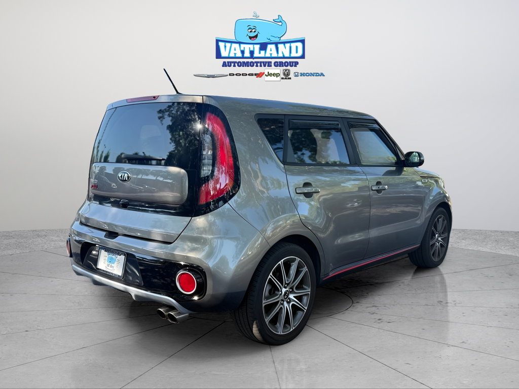 Used 2018 Gray Kia Exclaim image 5