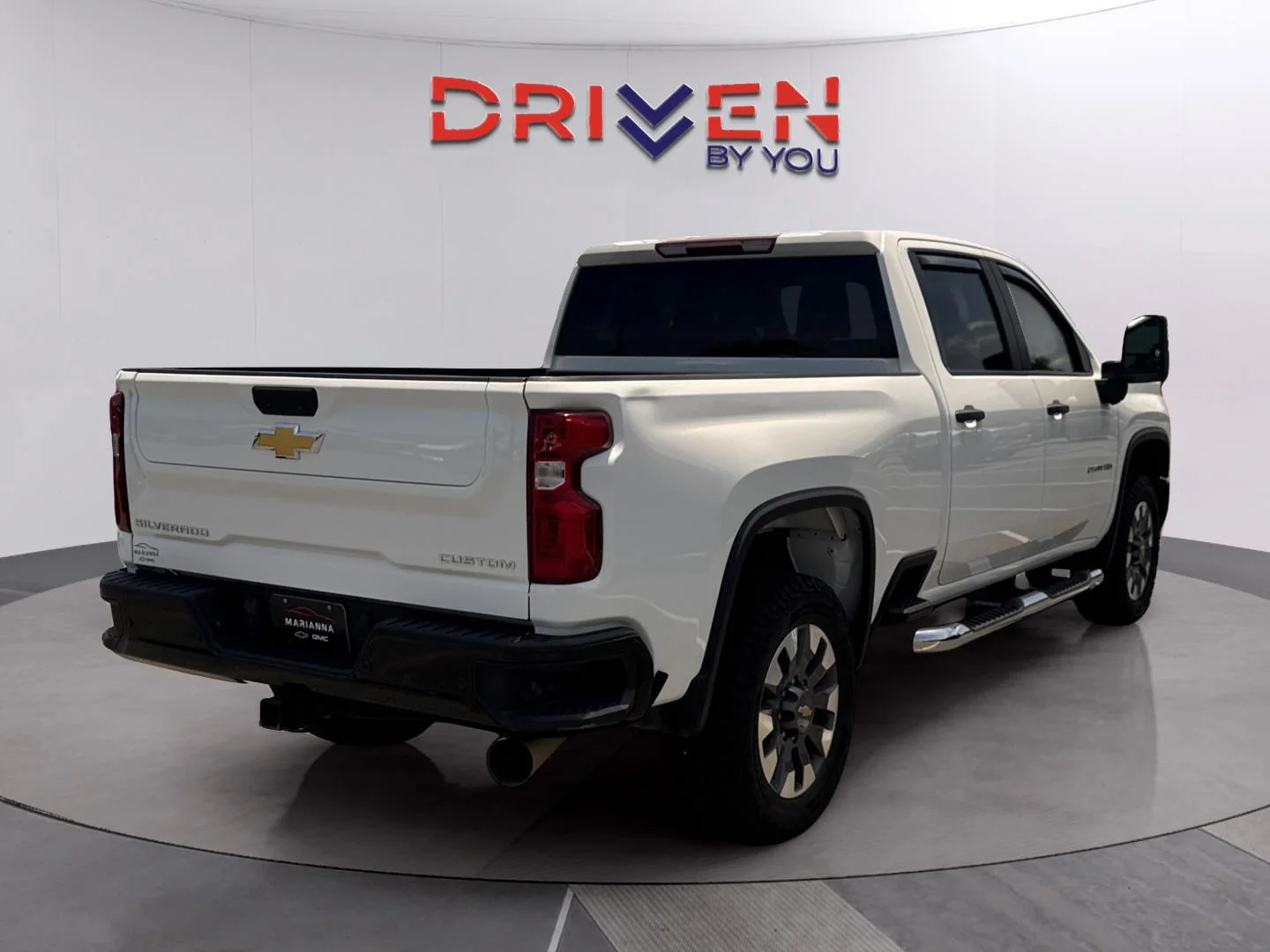 Used 2024 Summit White Chevrolet Custom image 5