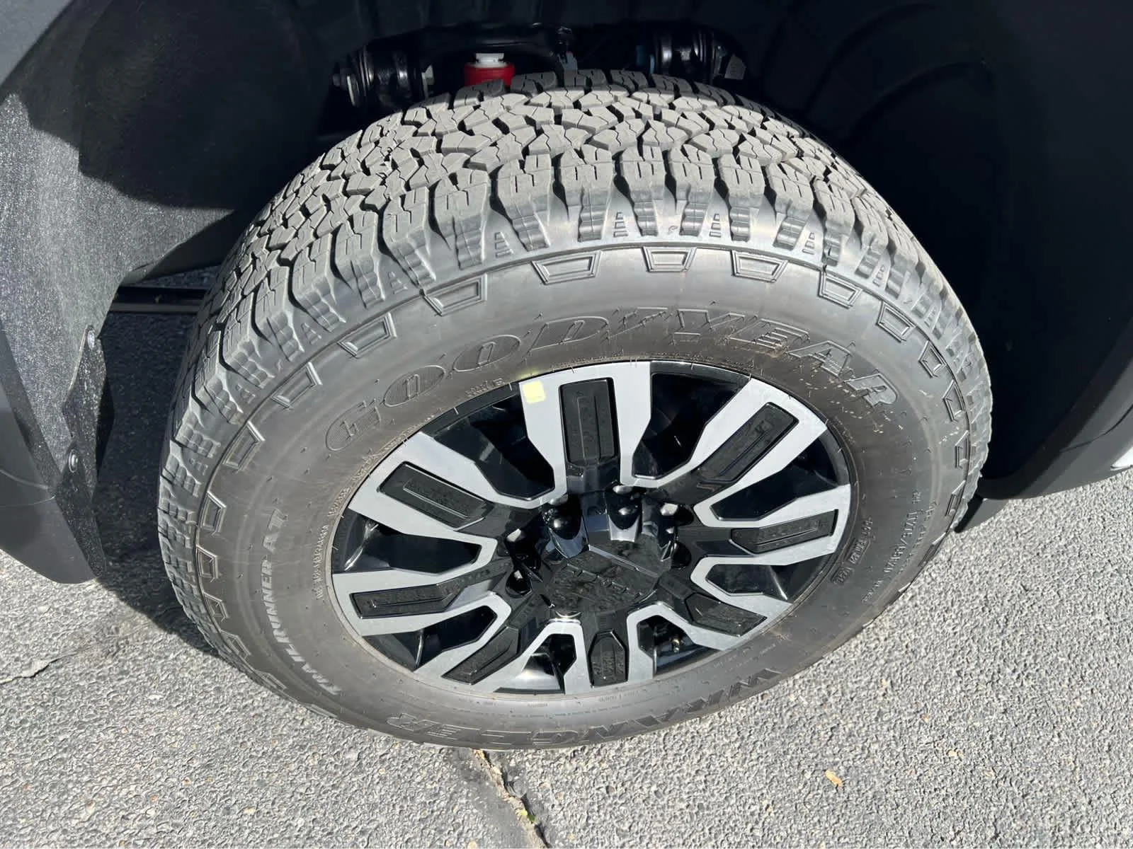 2026 GMC Sierra 3500HD Denali Ultimate - Photo 11