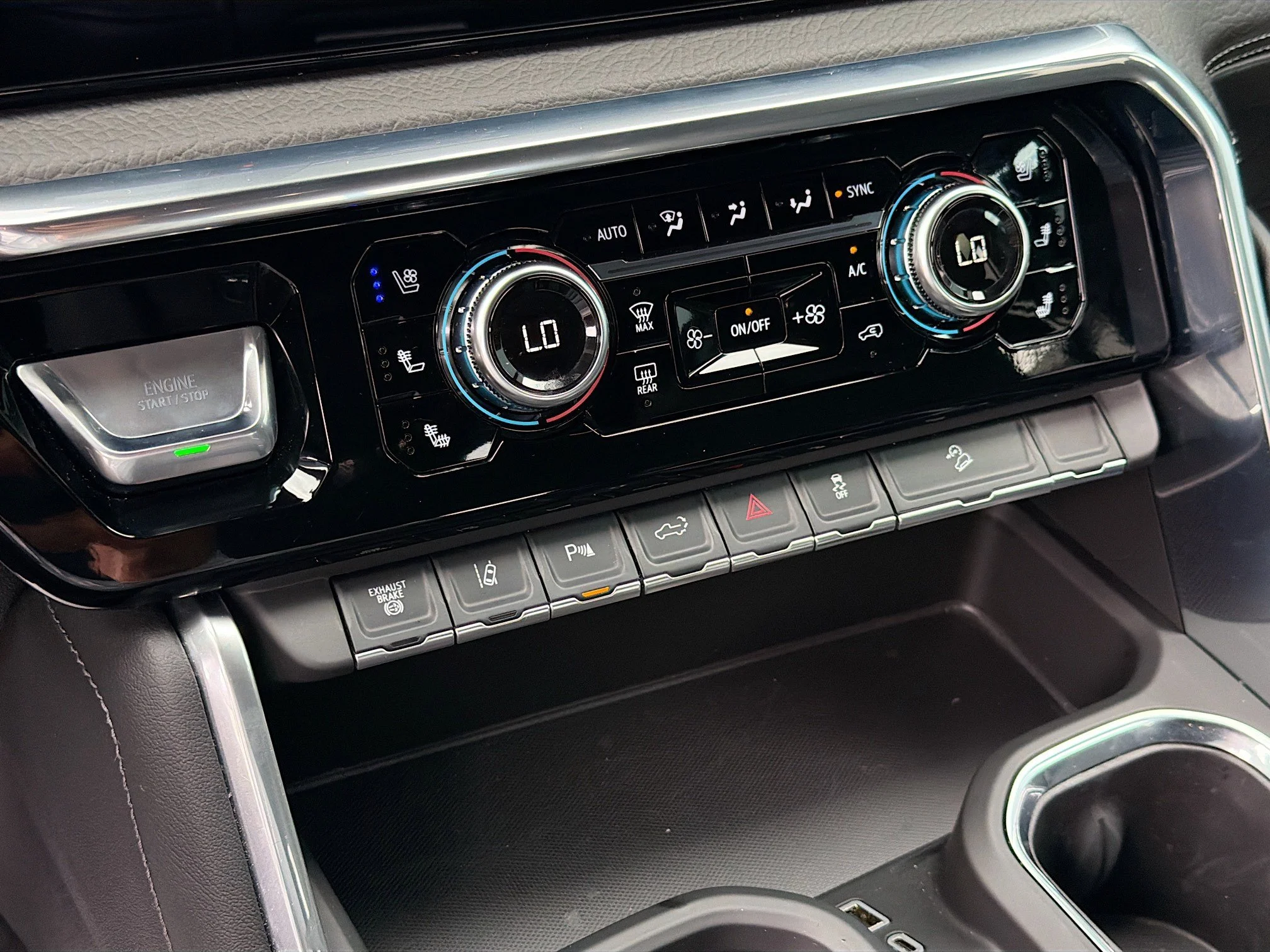 Used 2025 Titanium Rush Metallic GMC Denali image 31