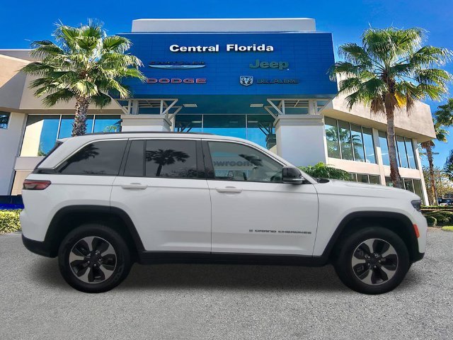 Used 2024 White Jeep 4xe image 4