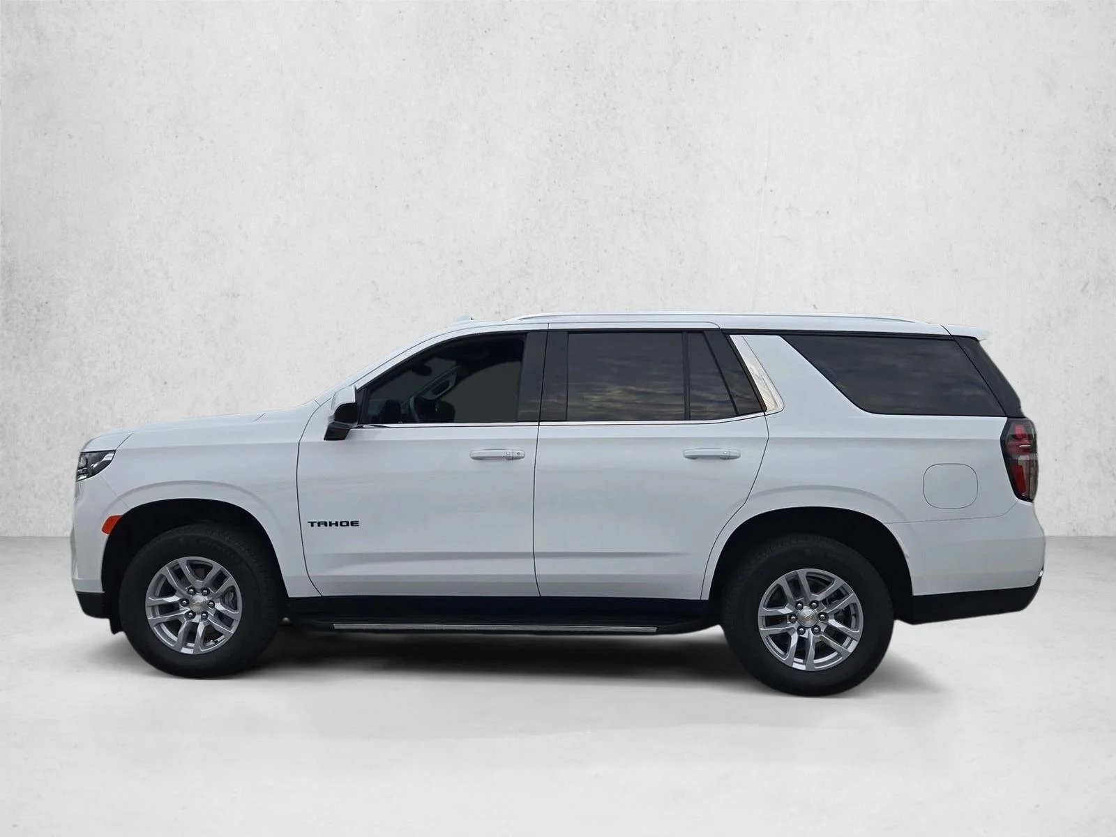 Used 2024 Summit White Chevrolet LS image 8