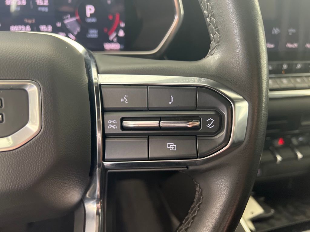 Used 2024 Onyx Black GMC Elevation image 9