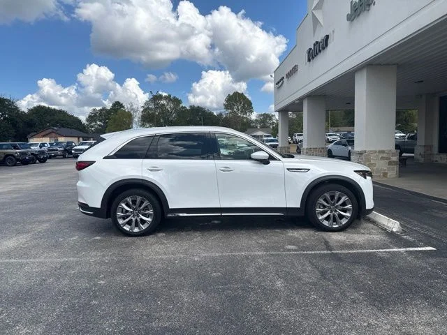 Used 2025 White Mazda 3.3 Turbo Premium Plus image 4