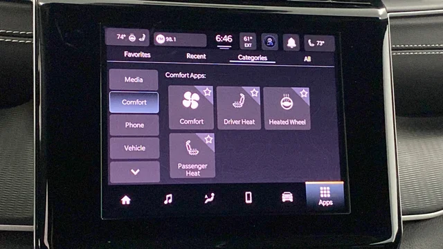 Used 2023 Silver Jeep Altitude X image 31