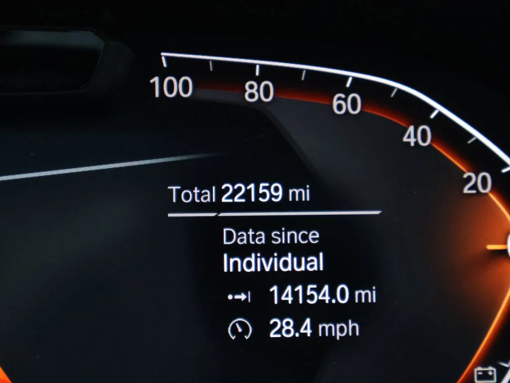 Used 2022 Mineral White Metallic BMW xDrive40i image 35