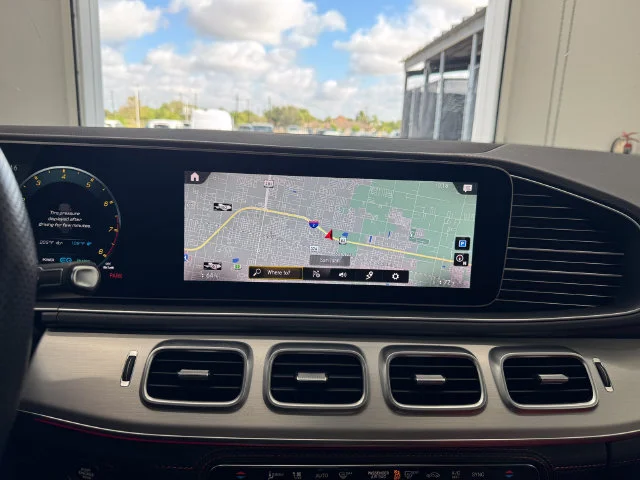 Certified Used 2023 MANUFAKTUR Diamond White Bright Mercedes-Benz GLE 53 AMG® image 29