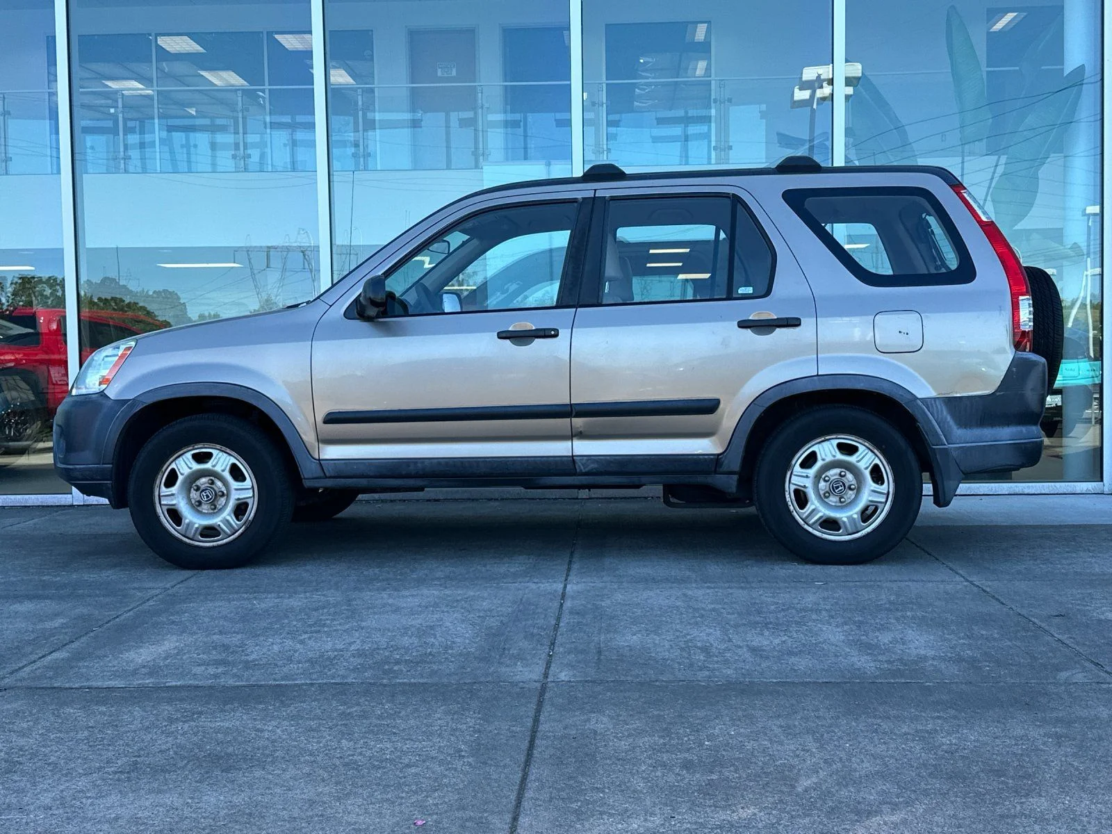Used 2005 Sahara Sand Metallic Honda LX image 6