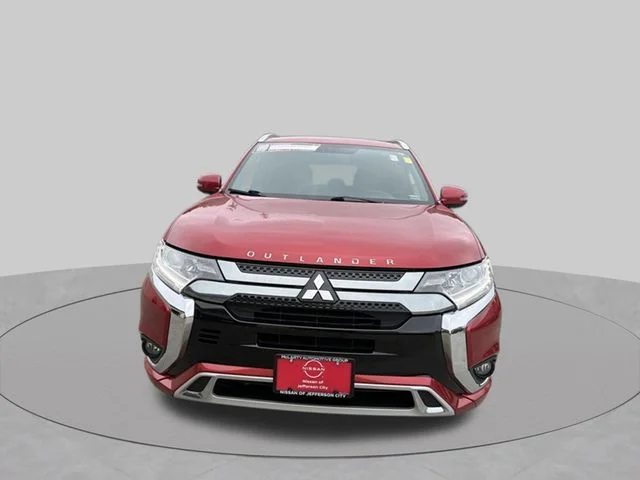 Used 2019 Red Mitsubishi SEL image 8