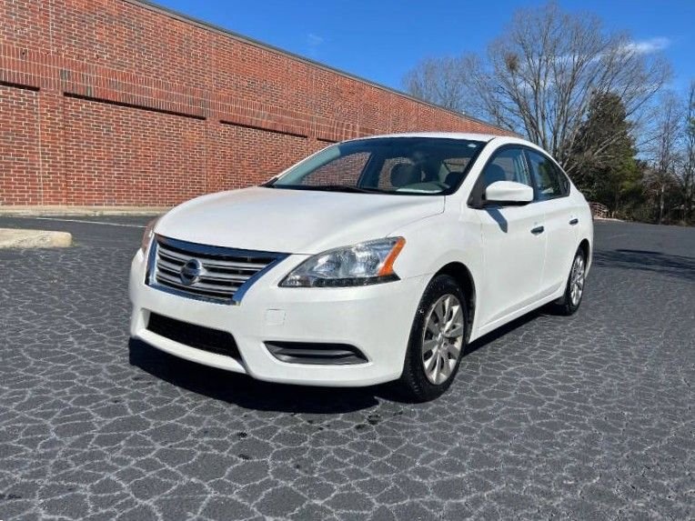 Used 2013 White Nissan FE+ SV image 3