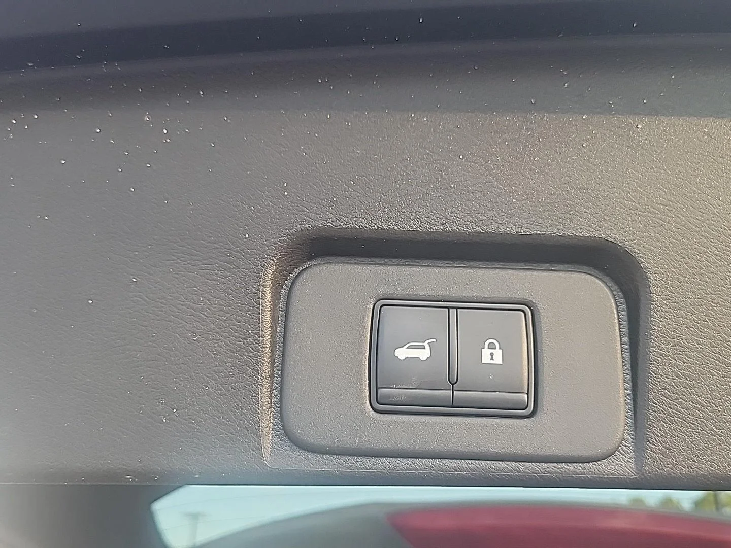 Used 2025 Everest White Pearl Nissan Rock Creek image 14