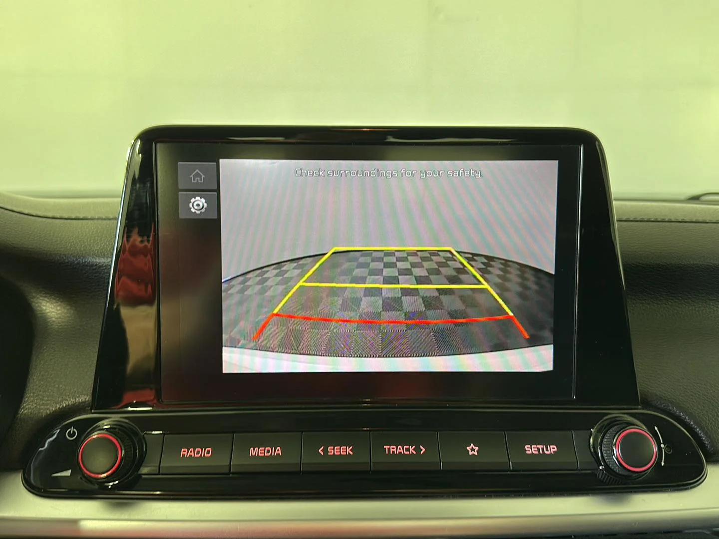 Used 2023 Snow White Pearl Kia LXS image 14