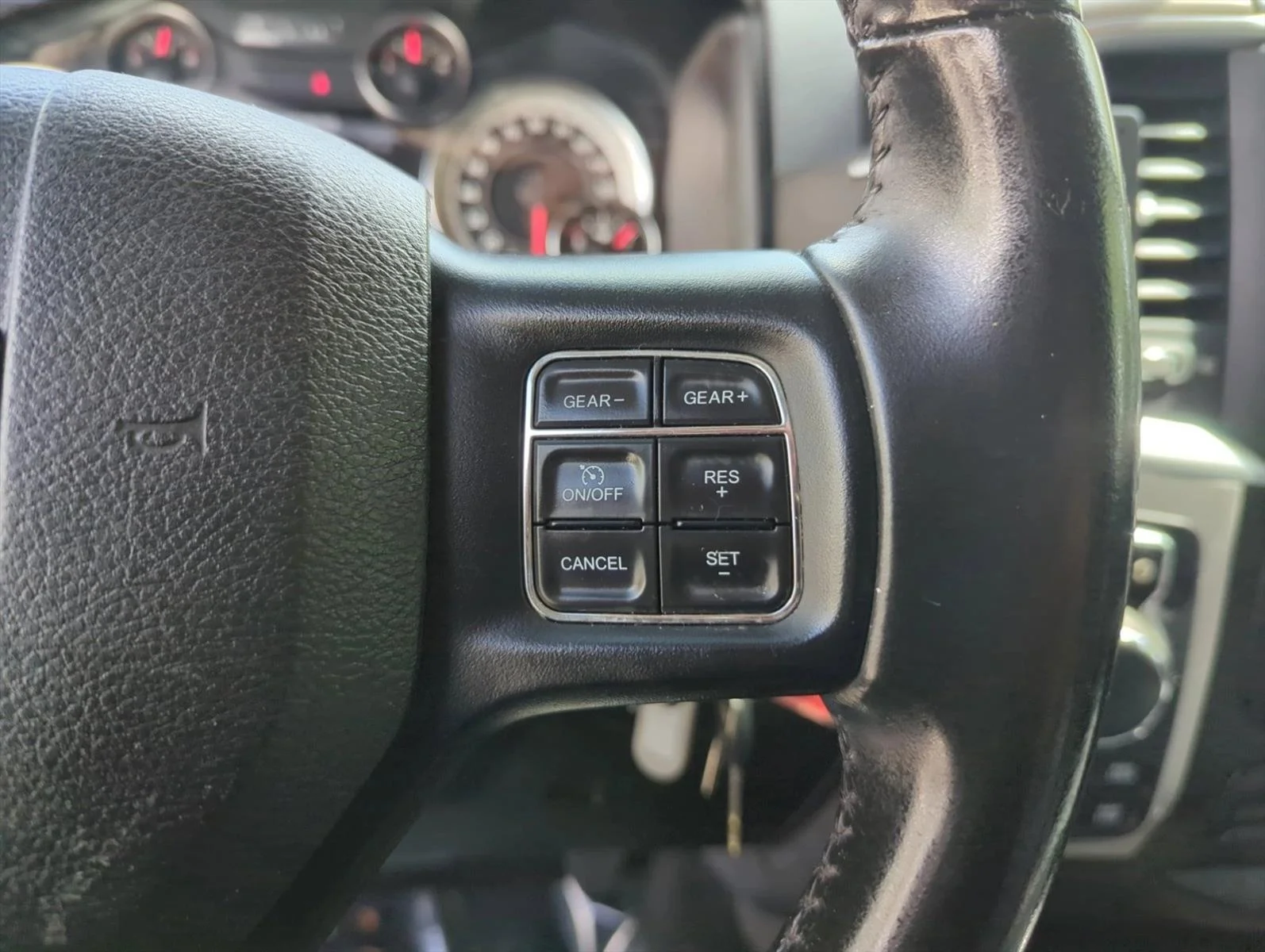 Used 2019 Bright Silver Metallic Clearcoat Ram SLT image 21