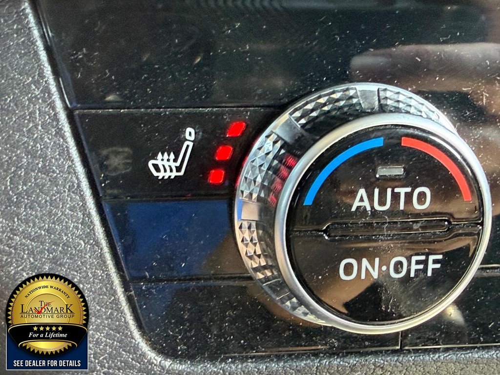 Used 2024 Red Diamond Mitsubishi SE Black Edition FWD image 14