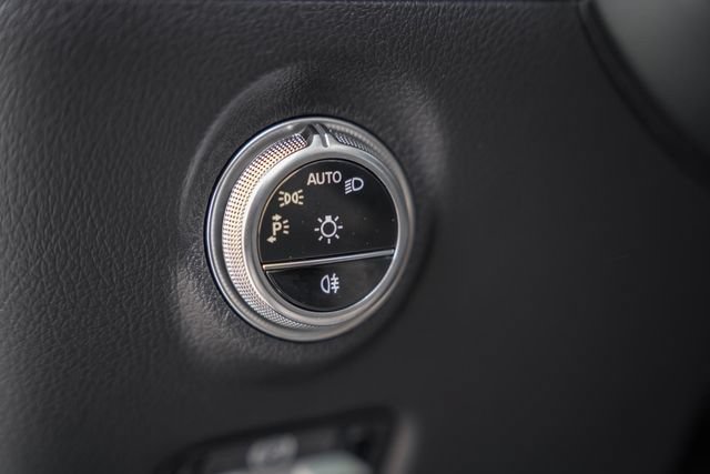 New 2026  Mercedes-Benz C 300 image 86