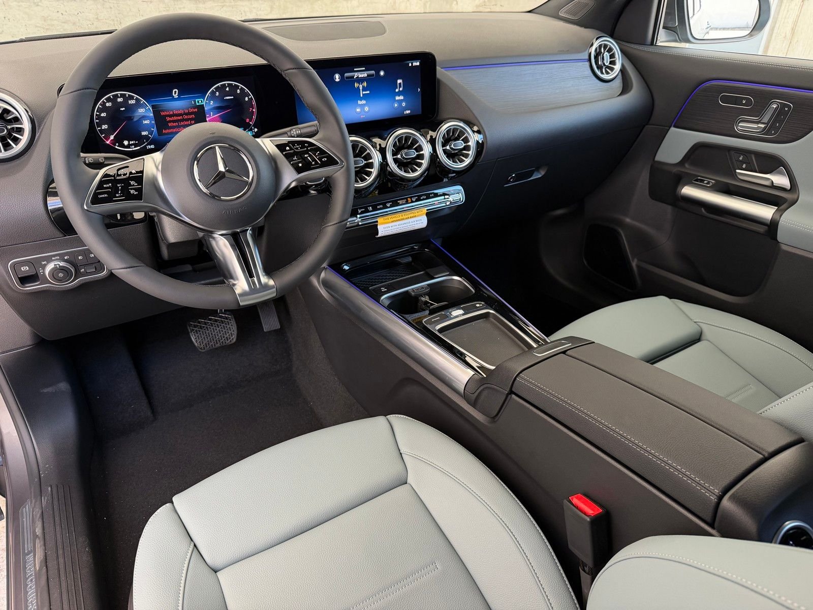 New 2026 Mountain Grey Metallic Mercedes-Benz GLA 250 image 7