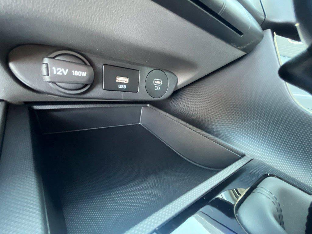 New 2026 White Hyundai SE image 16