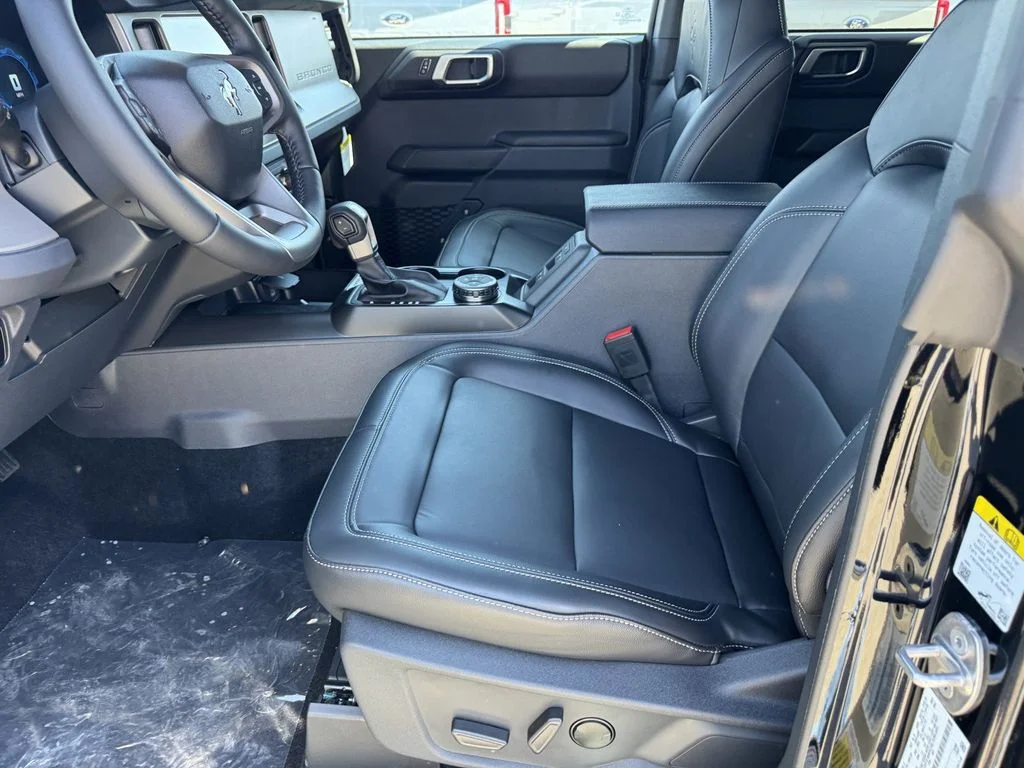 New 2026 Shadow Black Ford Outer Banks® image 16