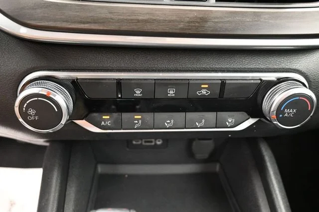 Used 2025 Gray Nissan 2.5 SV image 34