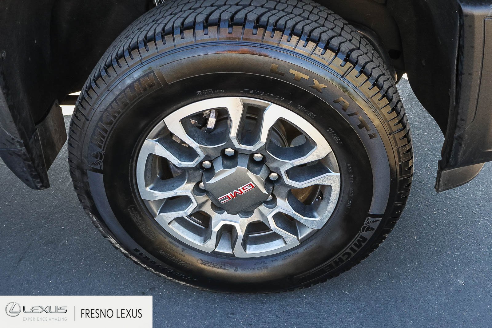 2025 GMC Sierra 3500HD SLE - Photo 9