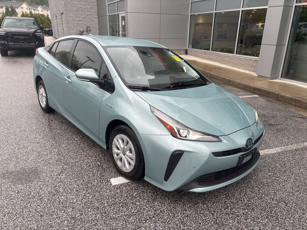 2020 Toyota Prius LE FWD's photo