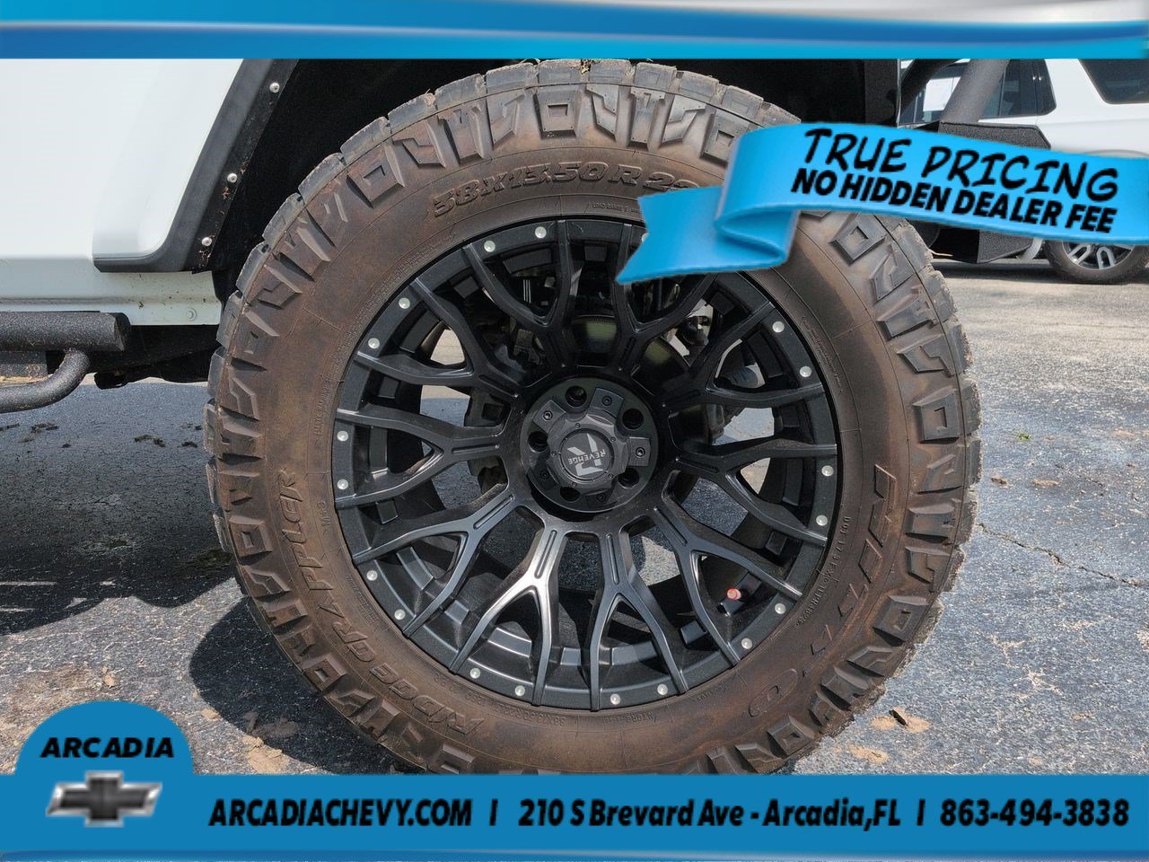 Used 2022 Bright White Clearcoat Jeep Willys image 11