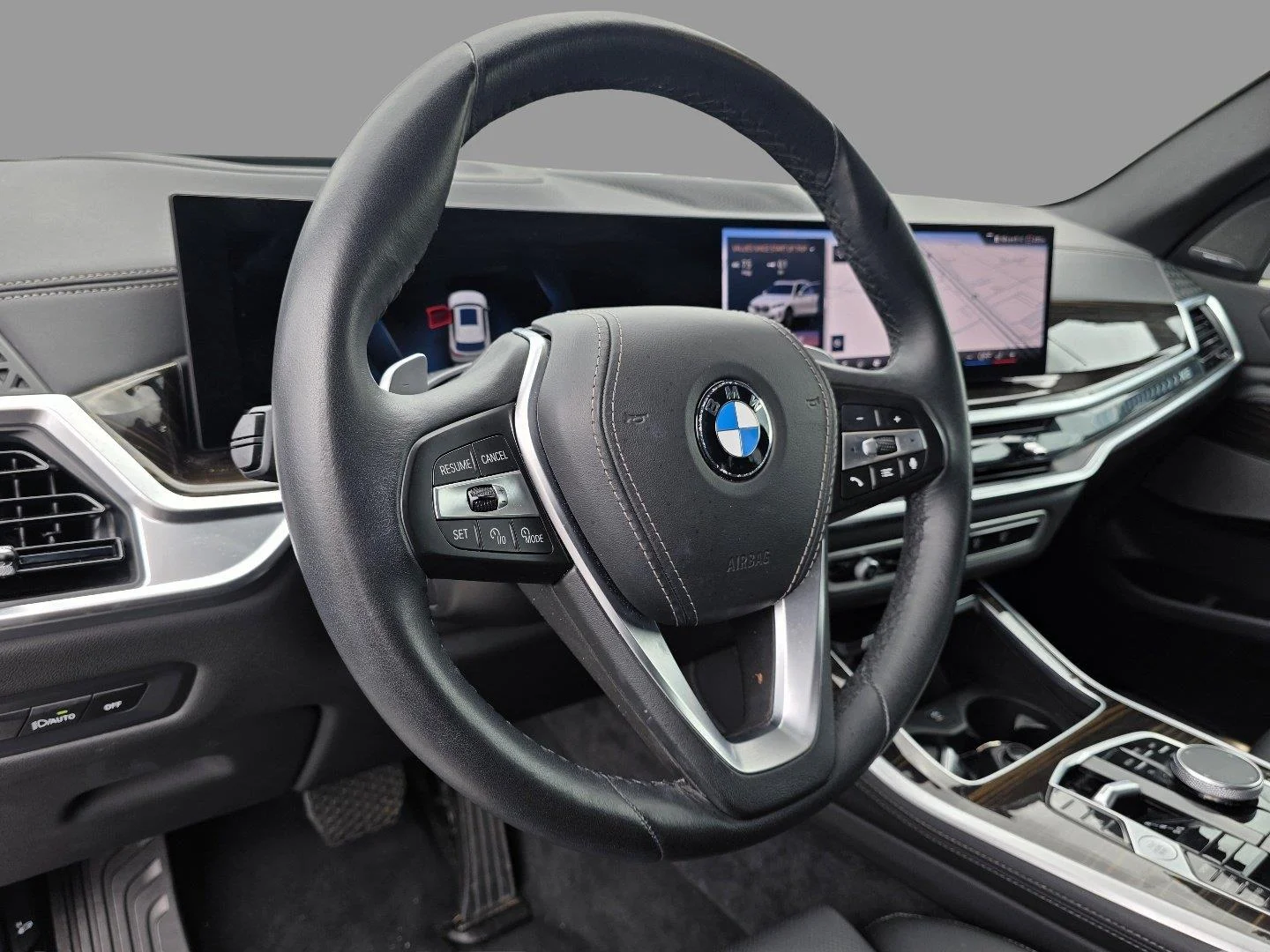 Used 2026  BMW sDrive40i image 10